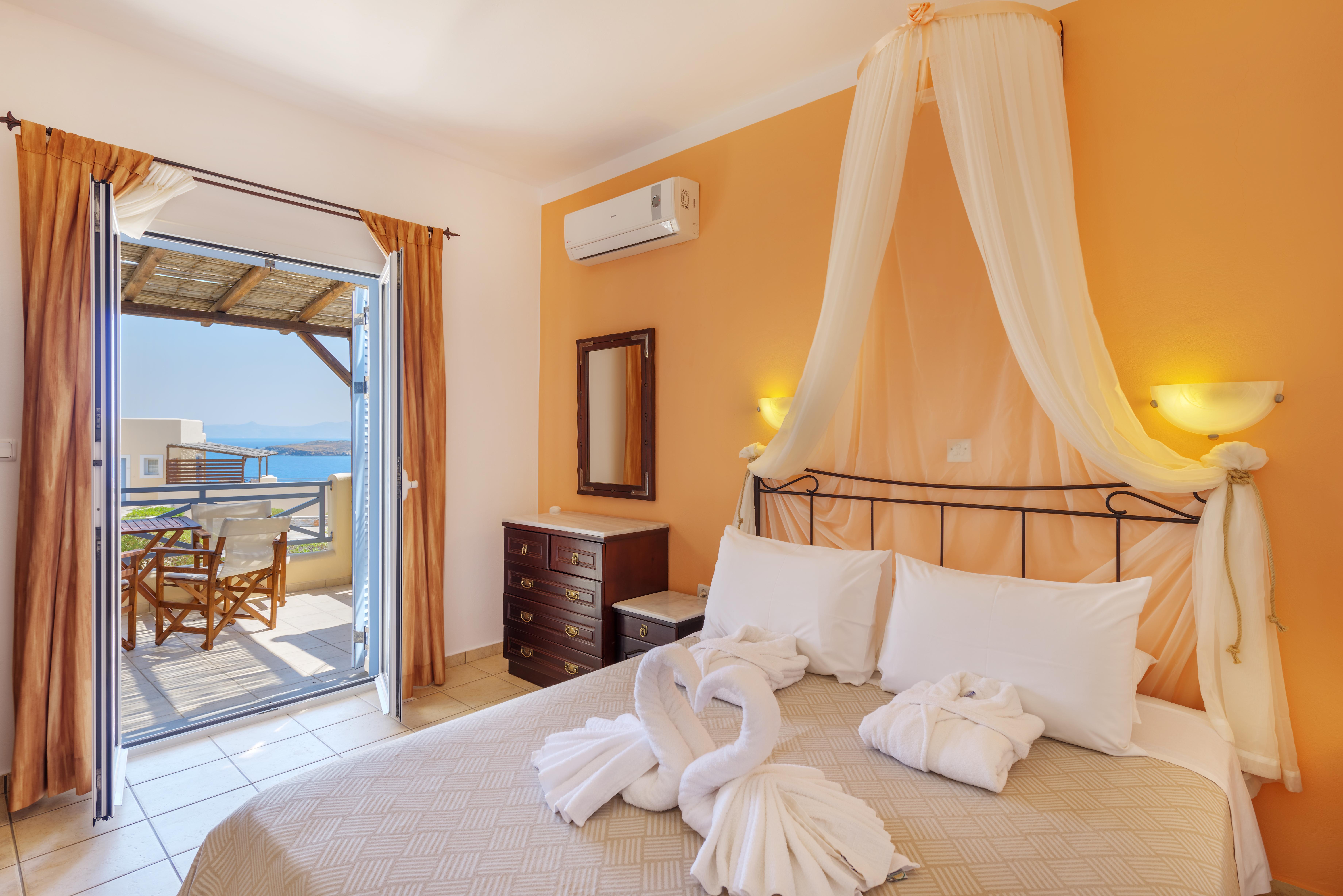 Sunrise Beach Suites Azolimnos Esterno foto