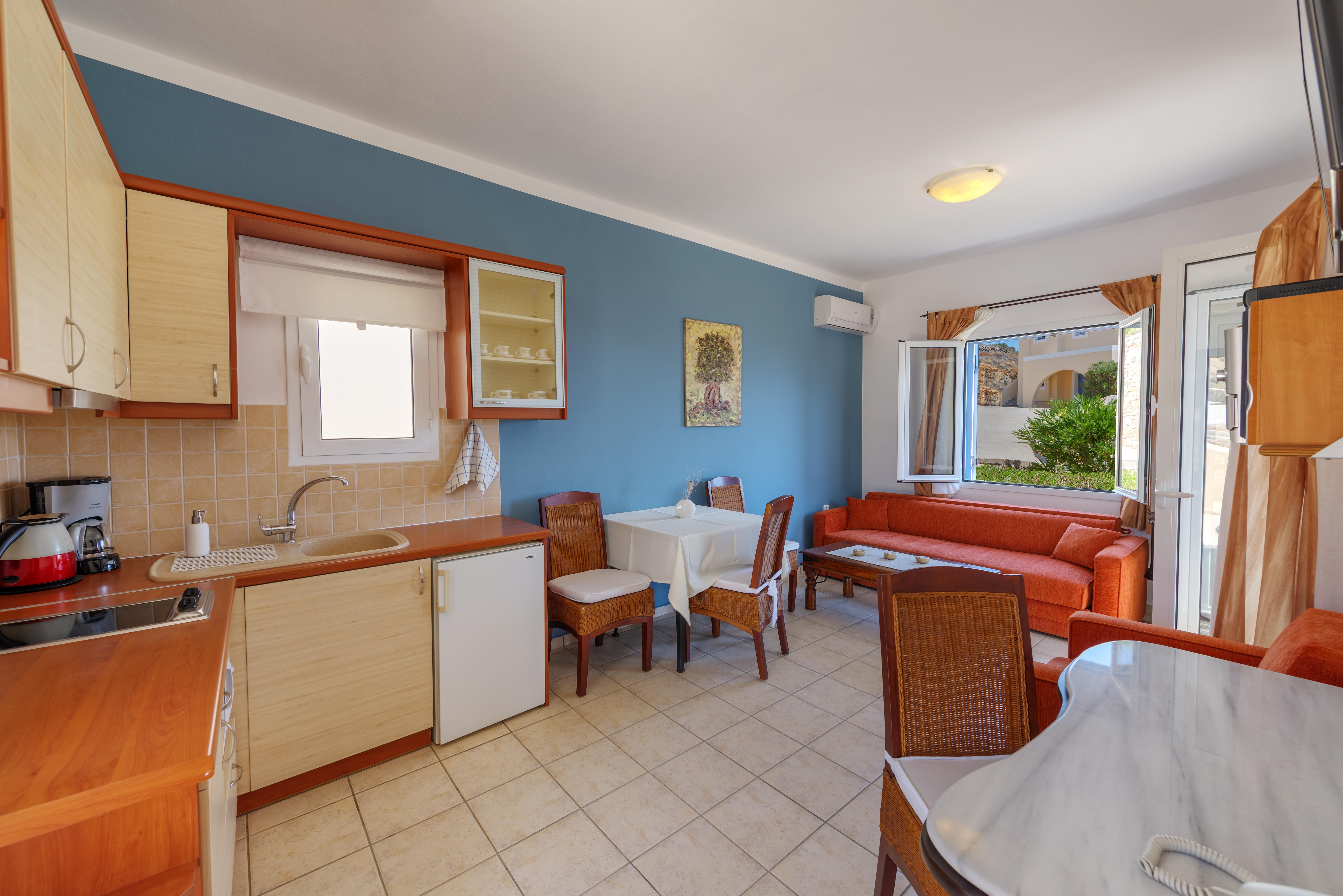 Sunrise Beach Suites Azolimnos Esterno foto