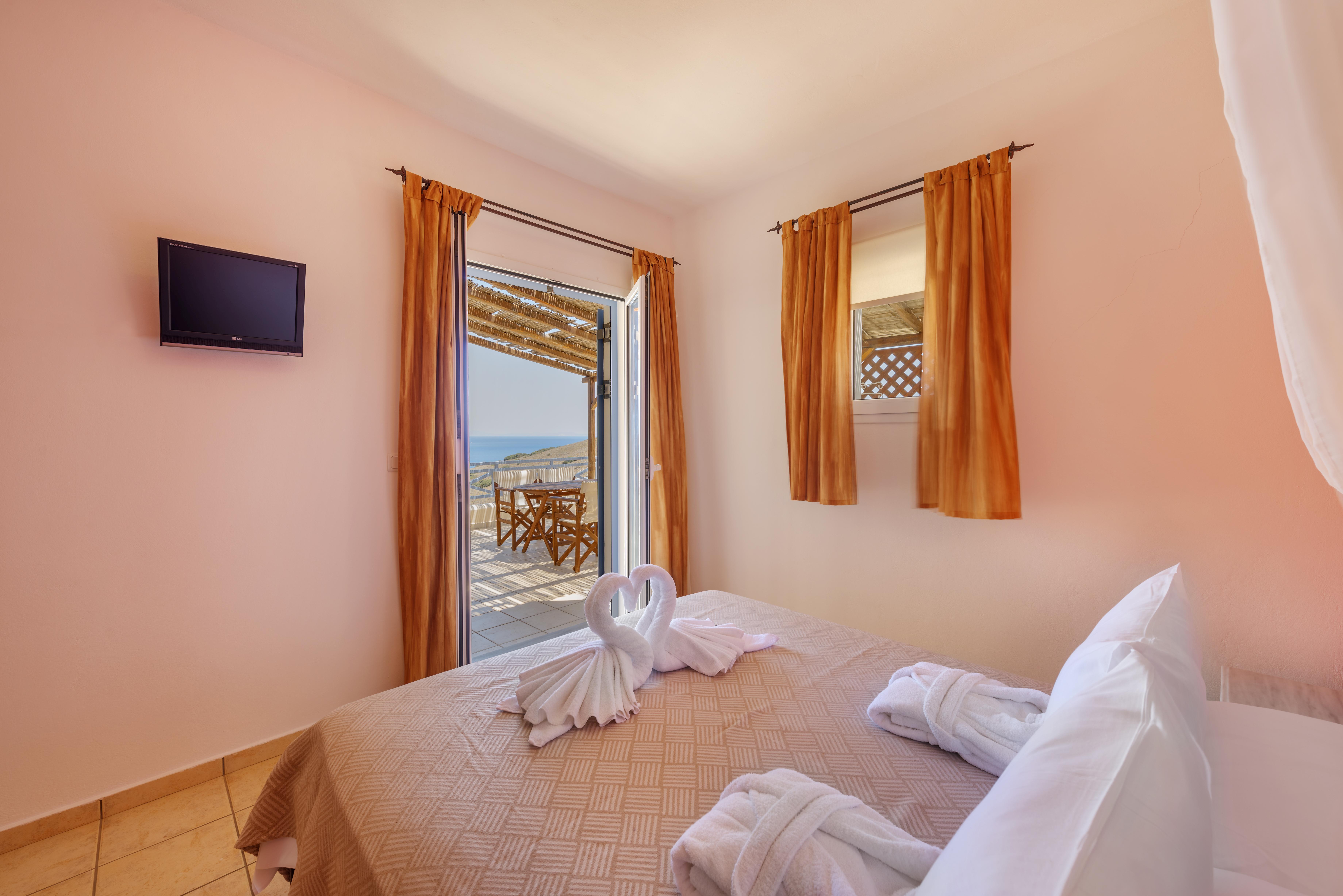 Sunrise Beach Suites Azolimnos Esterno foto