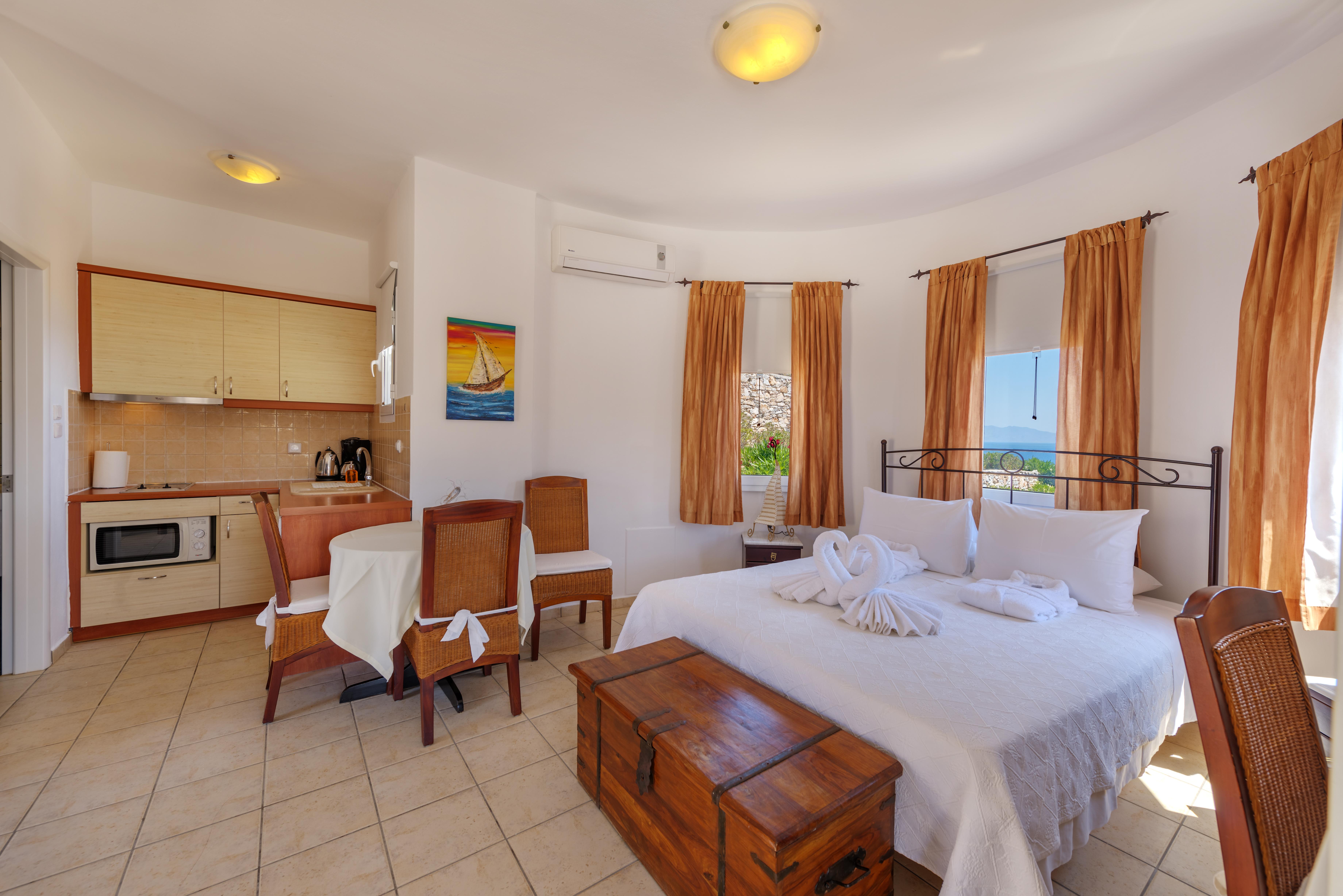 Sunrise Beach Suites Azolimnos Esterno foto